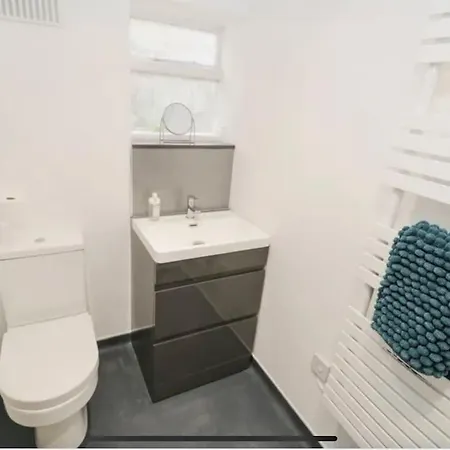 @ Southcliff * Σκάρμπορο